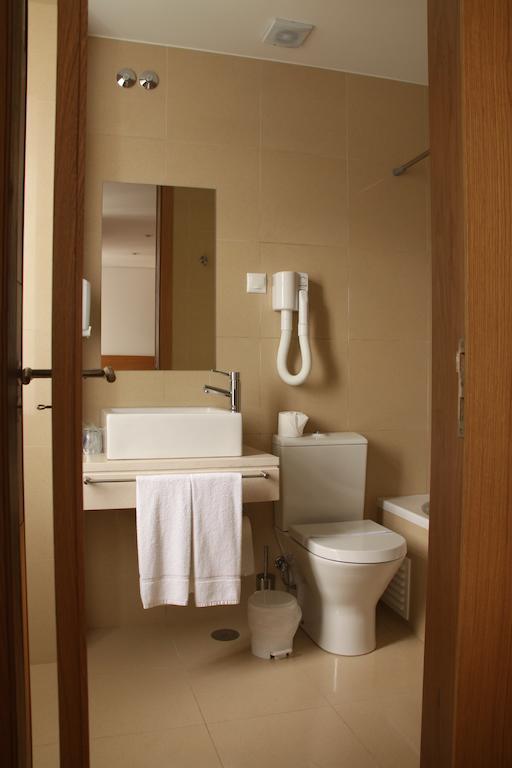 Hotel Zenite Angra do Heroismo Ruang foto