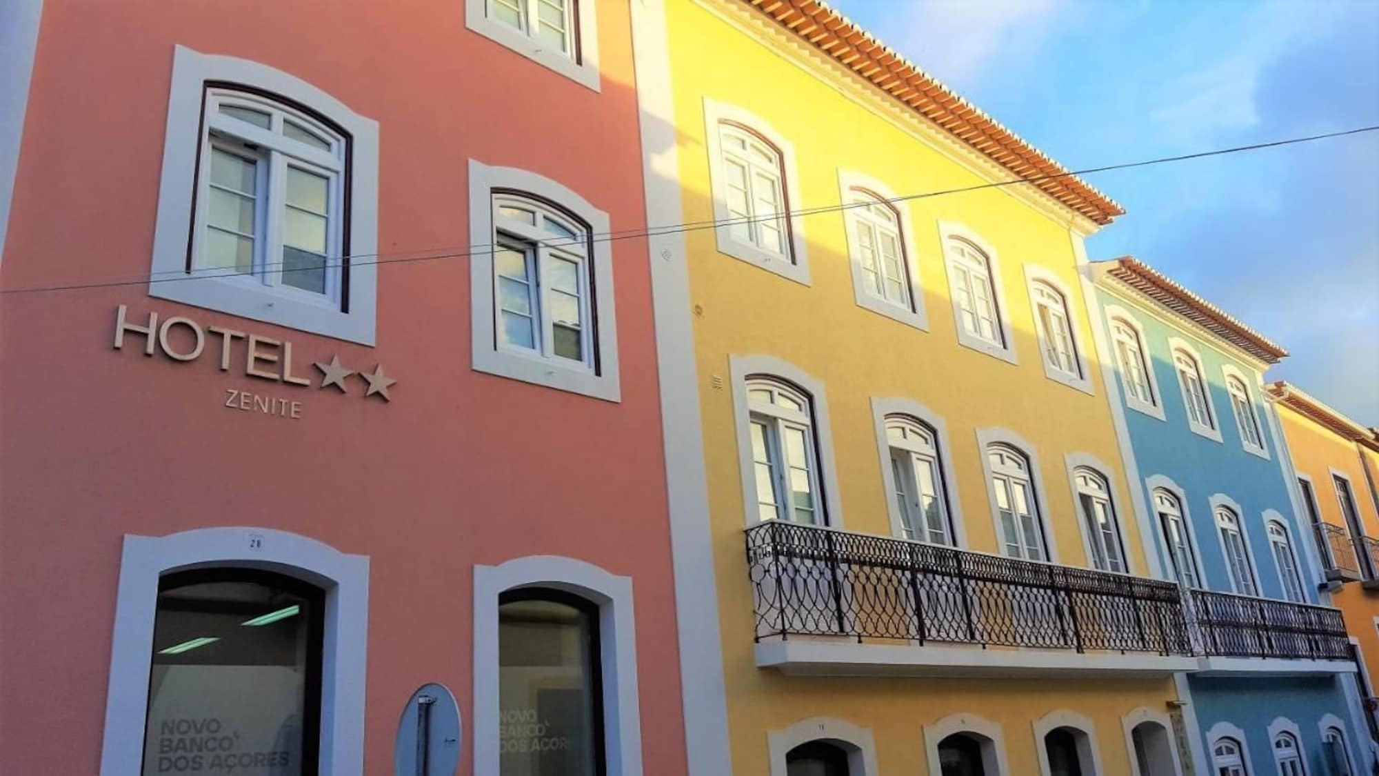 Hotel Zenite Angra do Heroismo Bagian luar foto